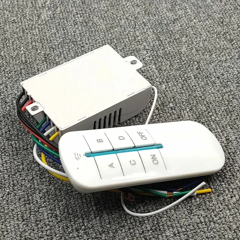 Întrerupător lumină cu funcționare RF pe 433 MHz
