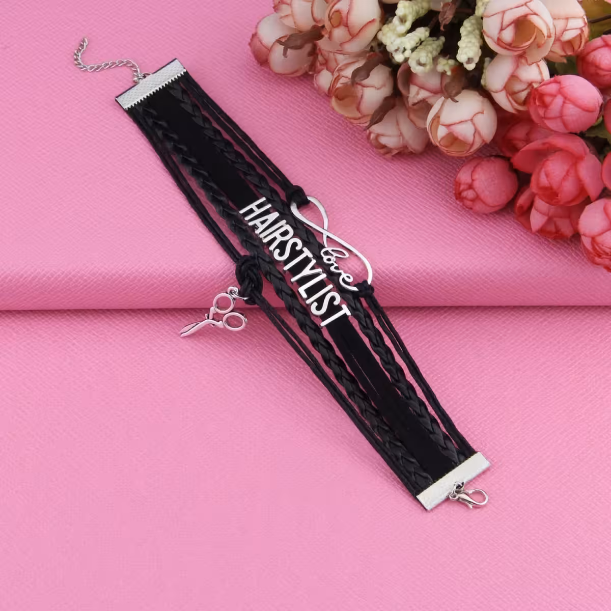 Accesoriu bărbătesc împletit, perfect pentru hairstyliști și frizeri