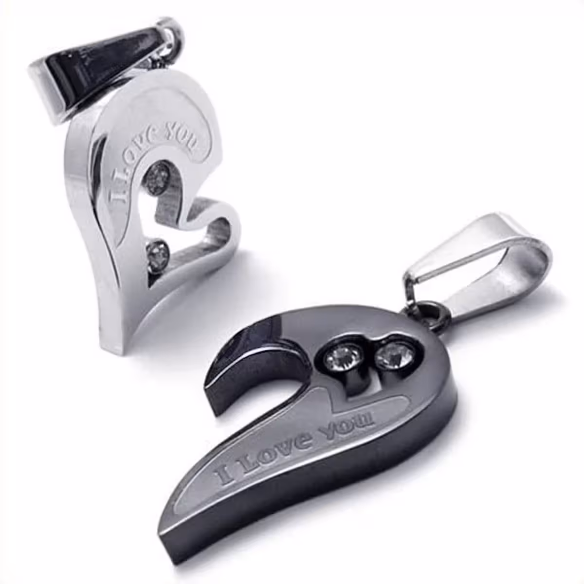 Două pandantive inimă pentru cupluri îndrăgostiți