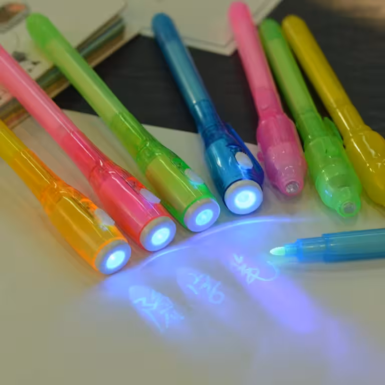 Set 5 Pixuri Cerneală Invizibilă cu Lumină UV – Scriere Secretă, Mesaje Secrete, Jocuri Copii