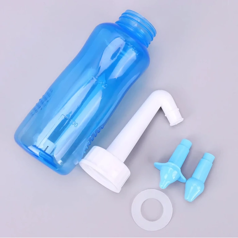 Dispozitiv eficient pentru curățarea căilor respiratorii superioare