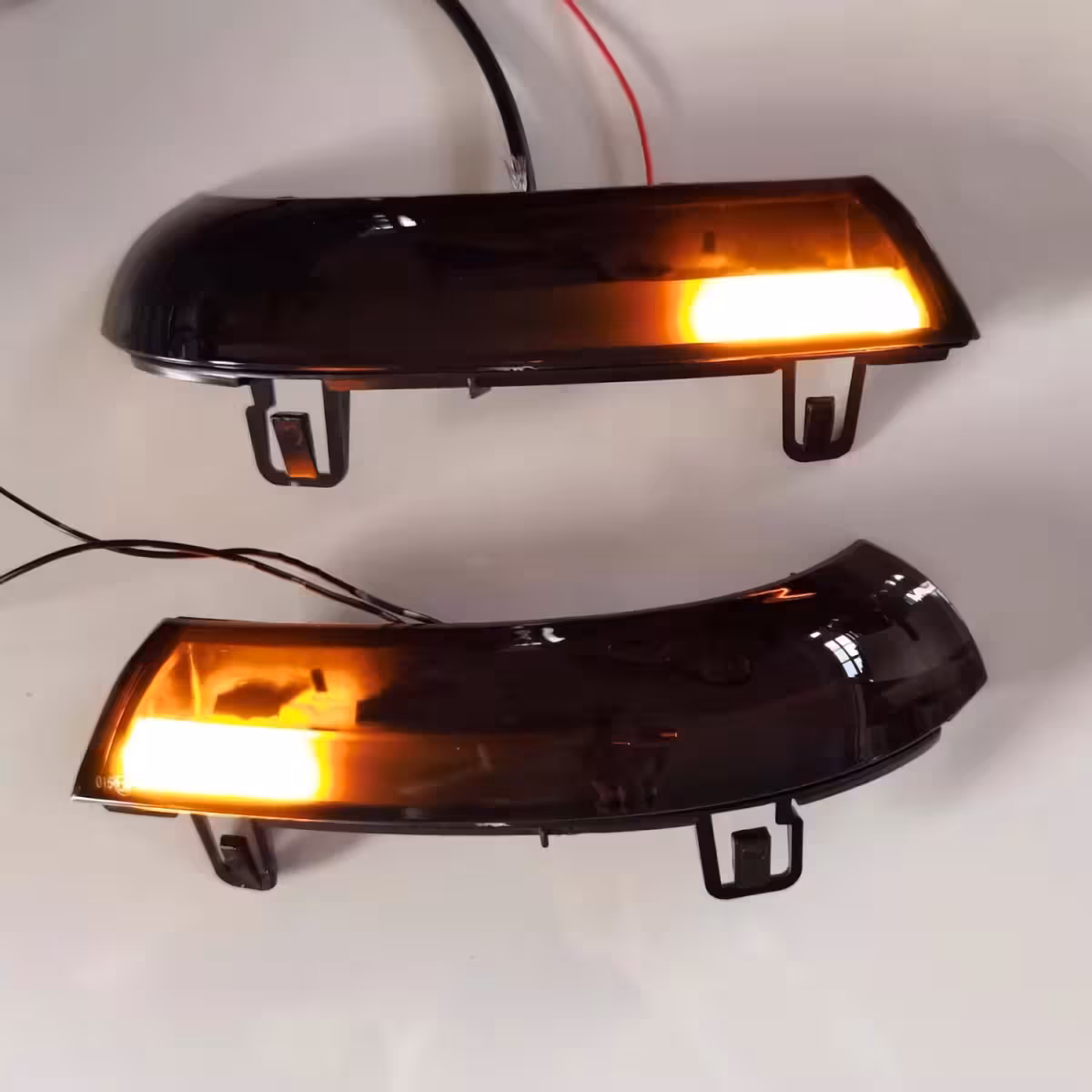 Oglindă retrovizoare cu LED secvențial compatibil Golf 5 și Golf 6 Plus