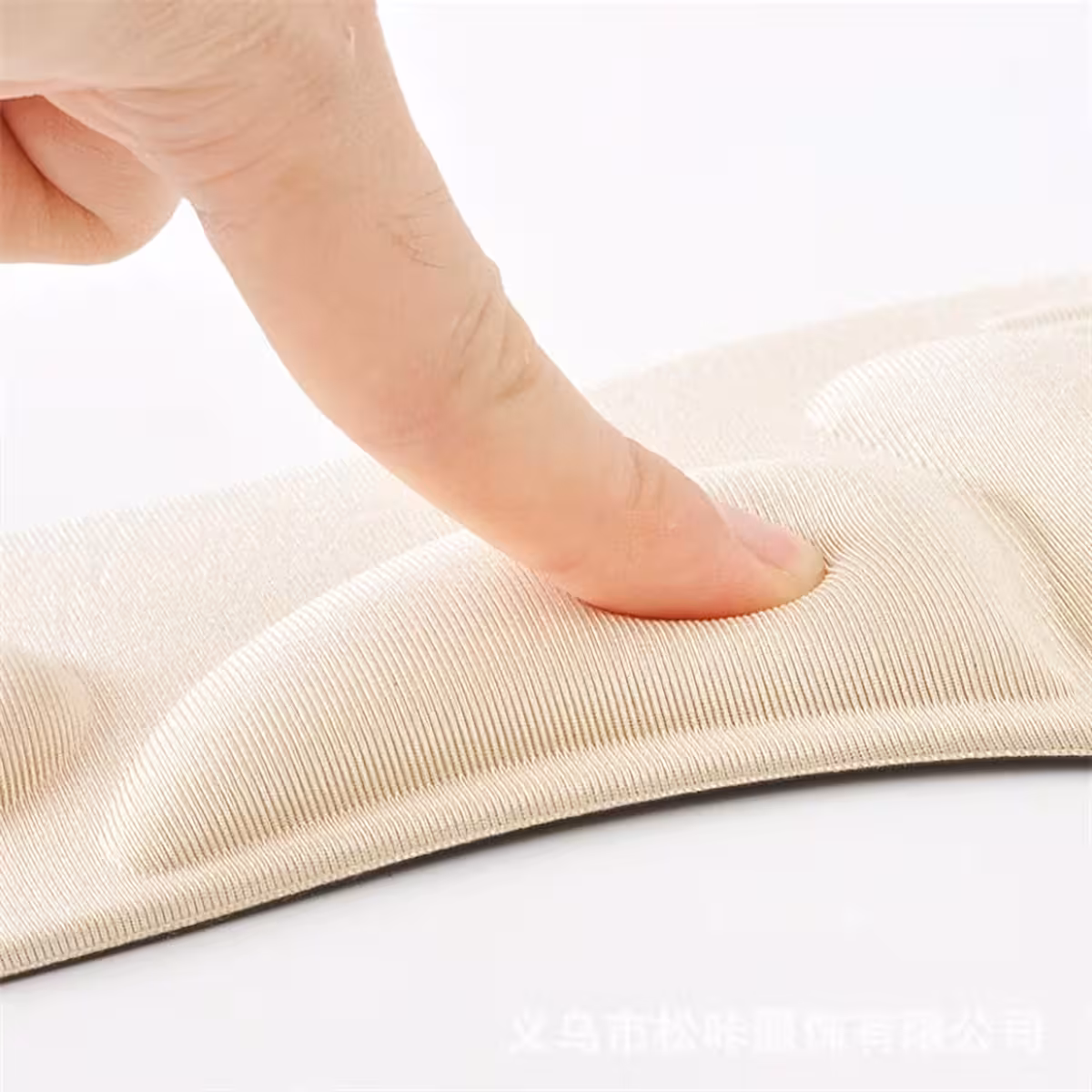 Spumă cu memorie ce oferă confort crescut la mers