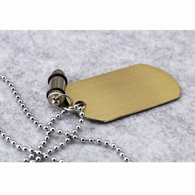 Colier bărbătesc Dog Tag cu Glonț Accesoriu bărbătesc compus din lanț army, dog tag și pandantiv glonț