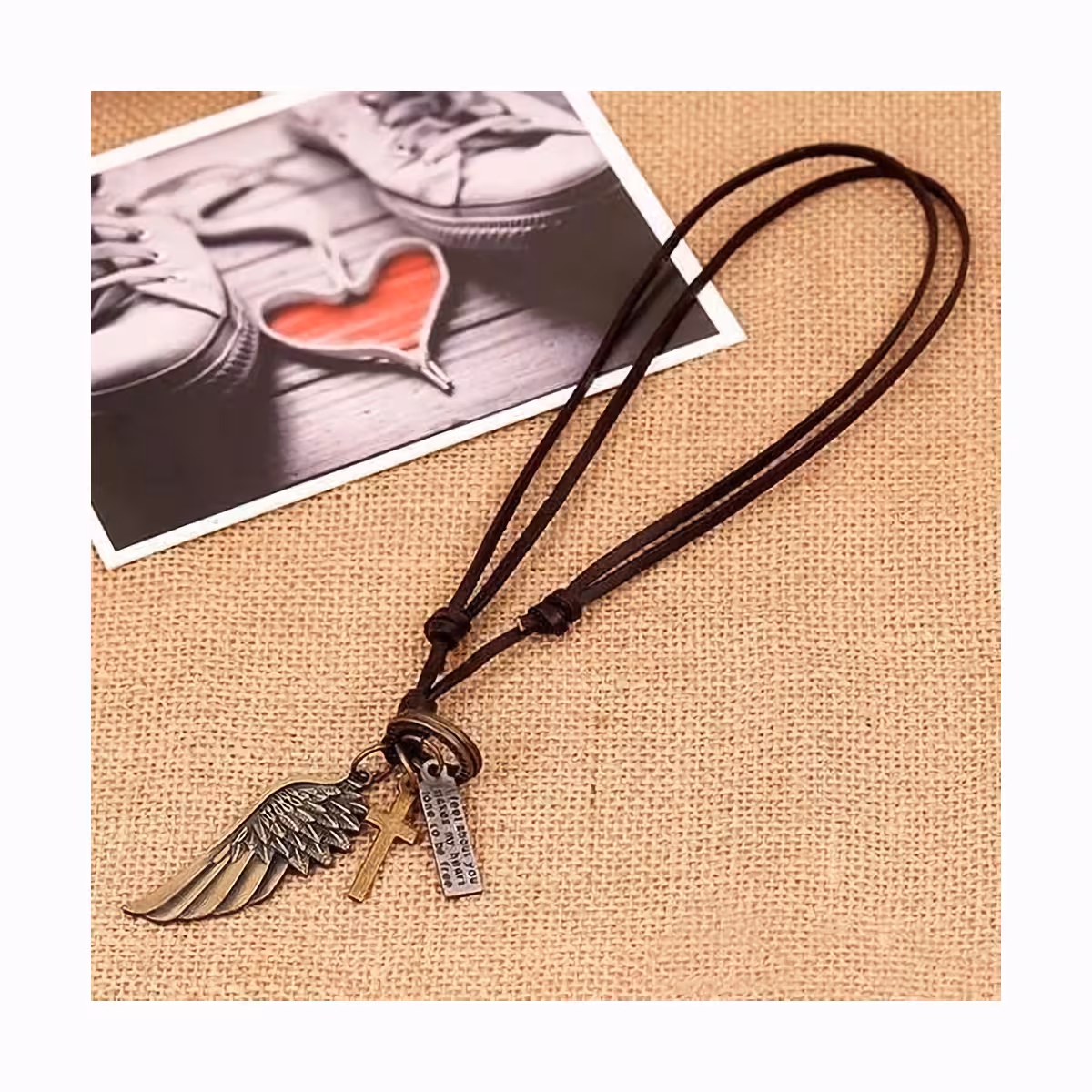 Lănțișor stil boho cu pandantiv aripi duble