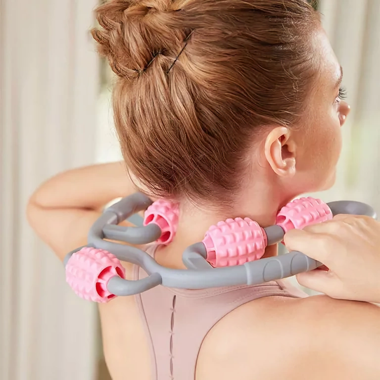 Aparat anticelulitic manual cu role din silicon pentru masaj corporal