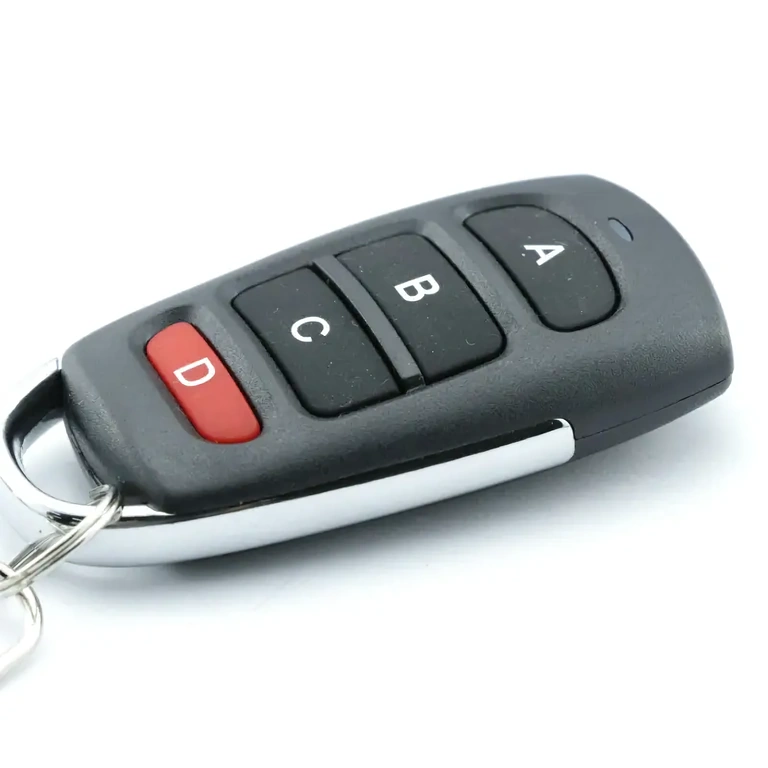 Telecomandă pentru relee radio 433 MHz, ușor de configurat și utilizat