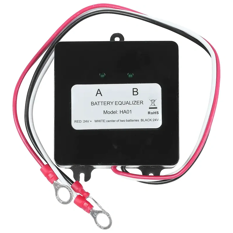 Dispozitiv automat pentru echilibrarea tensiunii în sistemele cu baterii multiple