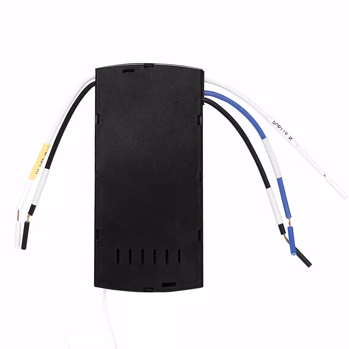 Modul de dimensiuni reduse pentru controlul luminilor LED și ventilatorului cu telecomandă.