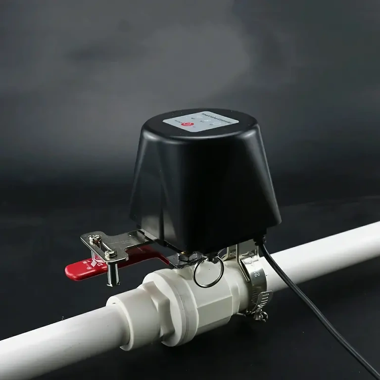 Electrovalvă Wi-Fi instalată direct pe o țeavă de apă pentru control automat