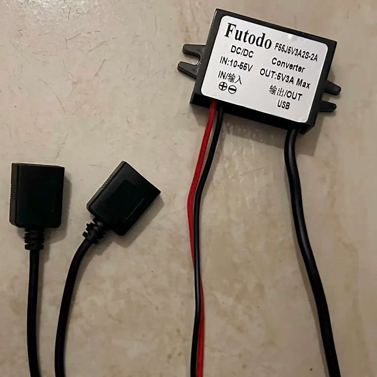 Alimentare cameră de supraveghere Convertorul alimentând o cameră de supraveghere de la o sursă de 48V