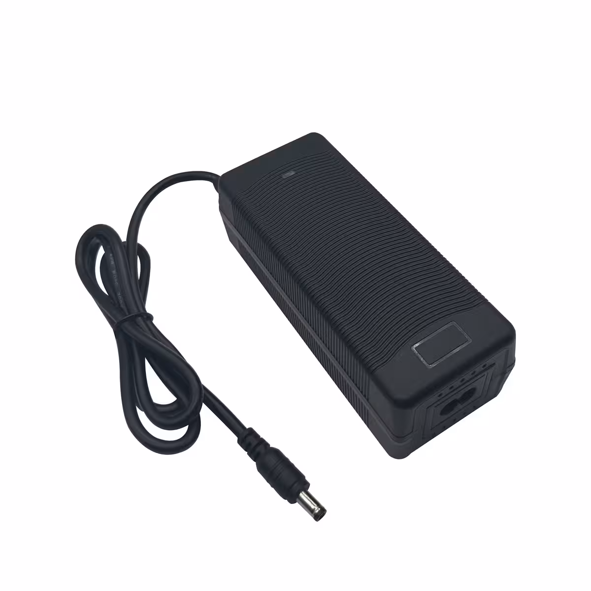 Încărcător 52V–58.8V 2A pentru trotinete și biciclete electrice, protejând bateria și asigurând încărcare rapidă