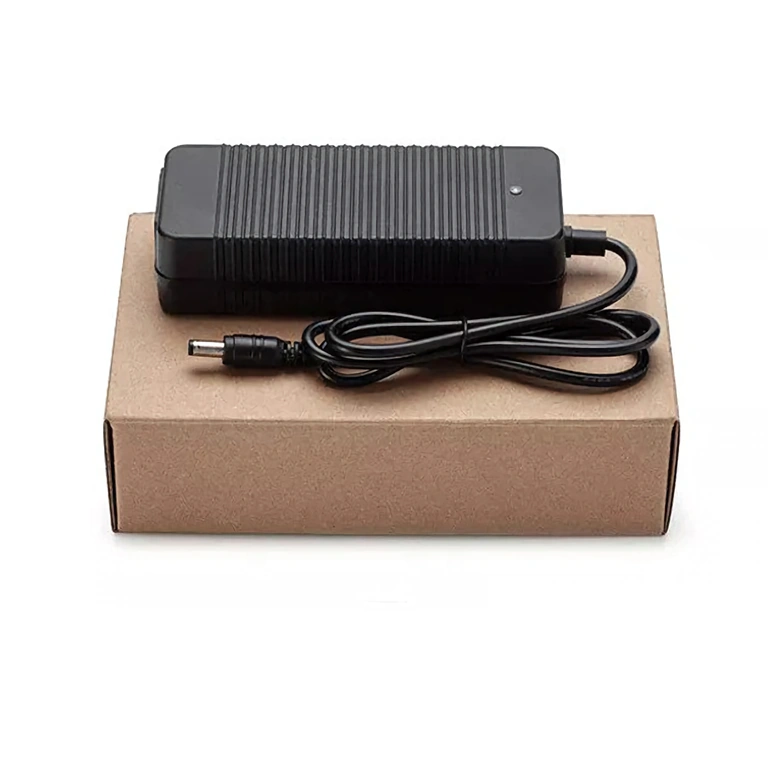 Ambalaj original al încărcătorului 24V Li-Ion 2A pentru trotinete și biciclete