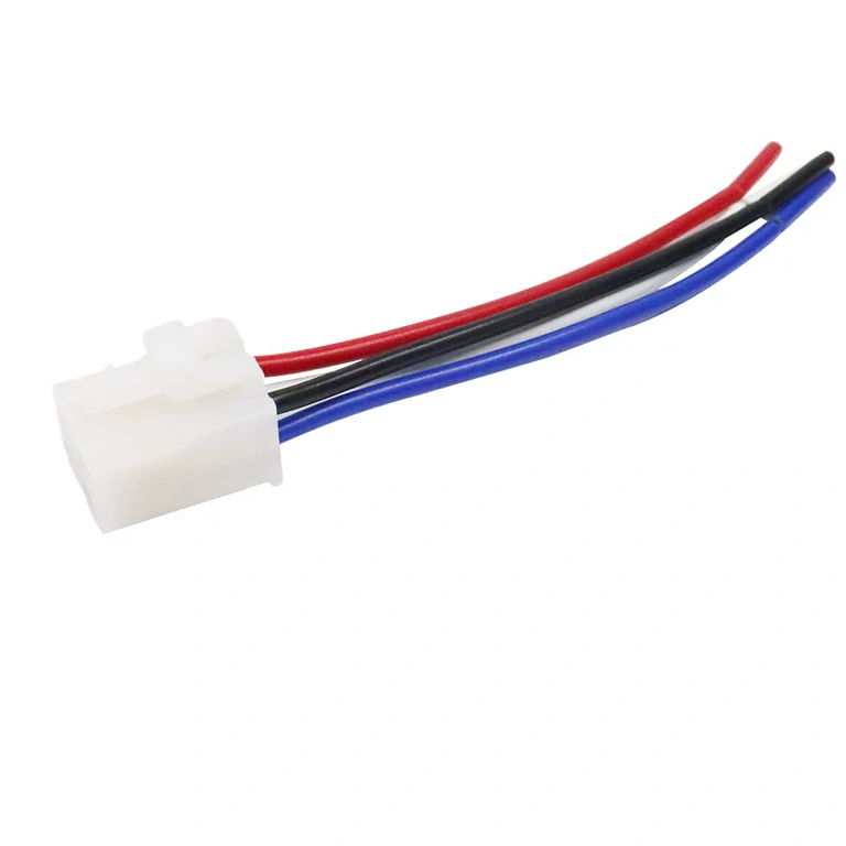 Soclu și releu 12V 4 pini 40A montat - detaliu conexiuni